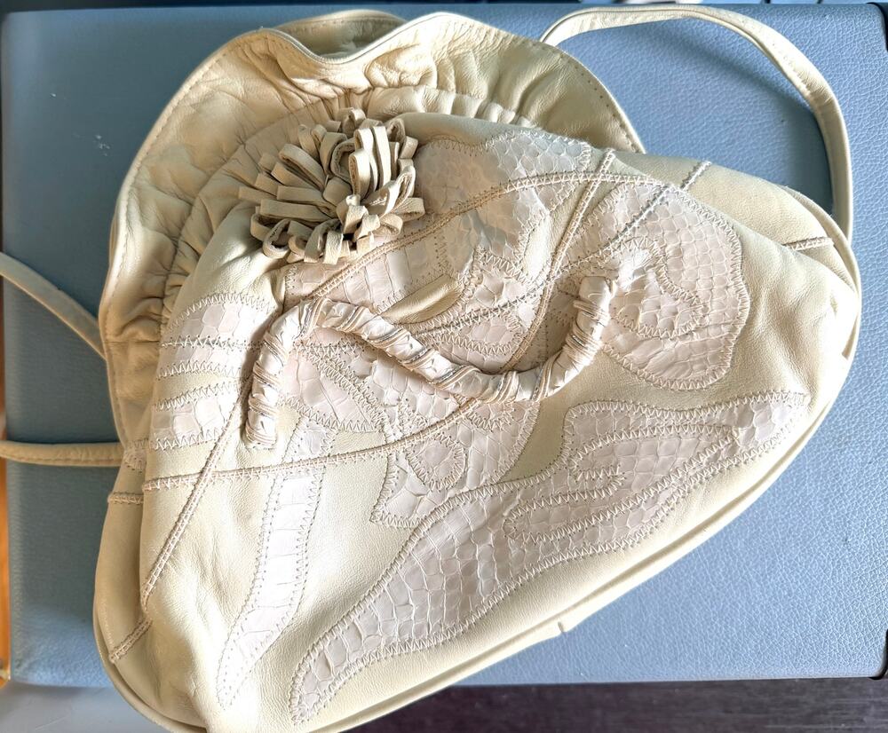 Vintage Cream Mint Leather Ruched Clutch Purse Flower Snakeskin Applique 80s